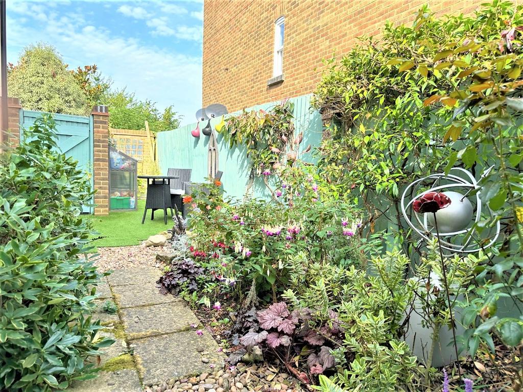 The Pines, Puckle Lane, Canterbury 2 bed semidetached house for sale