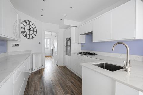 20 The Ruffetts, South Croydon, CR2 7LQ
