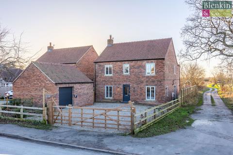 5 bedroom detached house to rent, Easingwold Road, Huby, North Yorkshire, YO61 1HJ