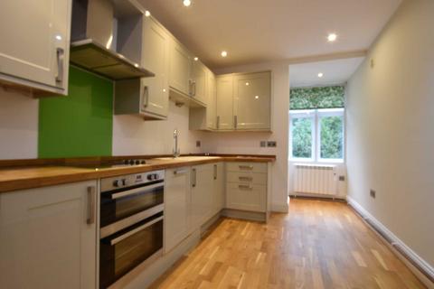 2 bedroom apartment to rent, Wells Road, Wells Road