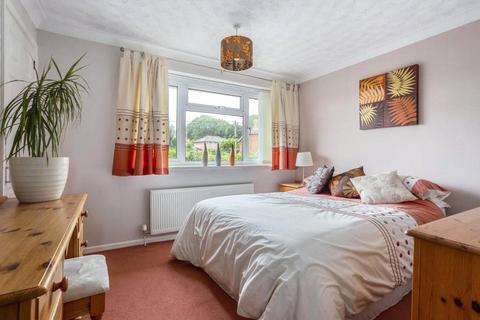 10 Almond Close, Old Basing, Basingstoke, RG24 7DW