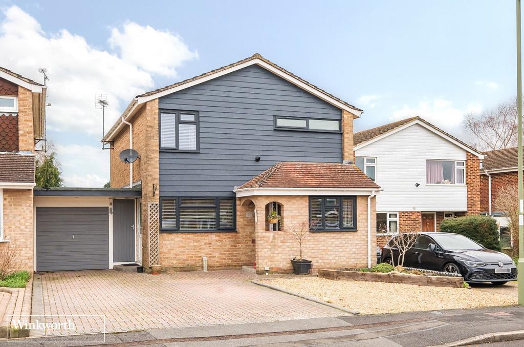 Windermere Avenue, Basingstoke... 4 bed house for sale £520,000
