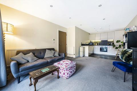 2 bedroom apartment for sale, Chequers Avenue, High Wycombe