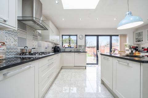 49 Falling Lane, Yiewsley, West Drayton, UB7 8AB