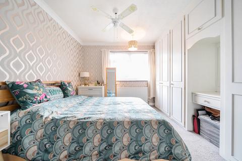 49 Falling Lane, Yiewsley, West Drayton, UB7 8AB