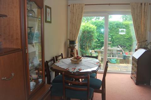 10 Grafton Close, Redditch, B98 7TR