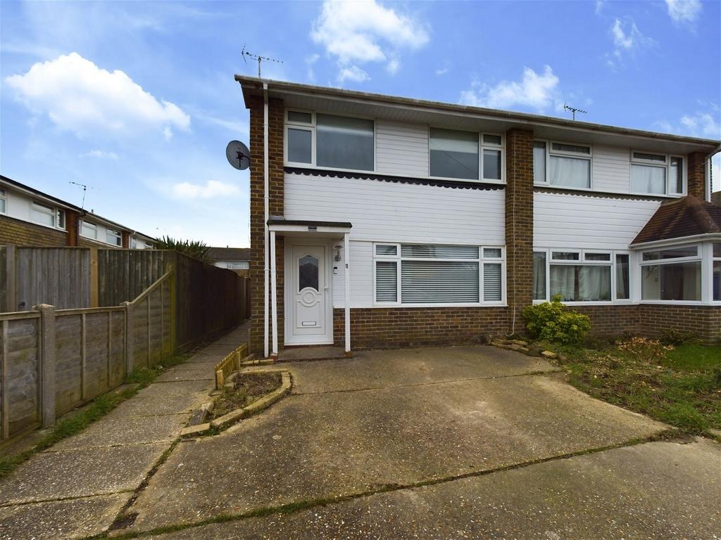 Cotswold Way, East Preston, Littlehampton, BN16 3 bed semidetached