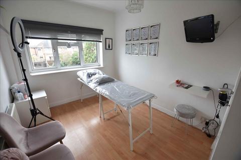 74 Hereford Road, Feltham, TW13 5BS