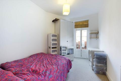 1 bedroom in a house share to rent - Lissenden Gardens, West Hampstead, London
