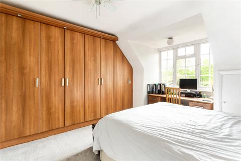 5 bedroom detached house to rent, Luddington Avenue, Virginia Water, Surrey, GU25