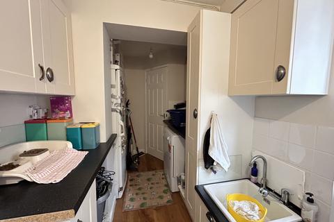 40 Brookside, Tewkesbury, GL20 8BE