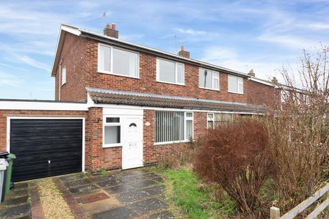 67 Alexander Crescent, Oakham, LE15 6LA