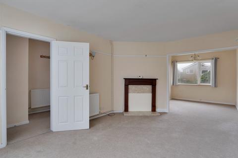 67 Alexander Crescent, Oakham, LE15 6LA