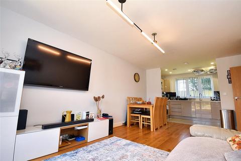 Flat 3, Prince Albert Court, 77 Pield Heath Road, Uxbridge, UB8 3FF