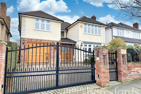 5 bedroom detached house for sale - Nelwyn Avenue, Hornchurch, RM11