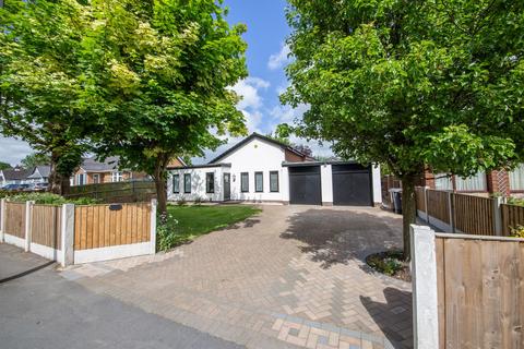 4 bedroom detached bungalow for sale, Slag Lane, Lowton, WA3