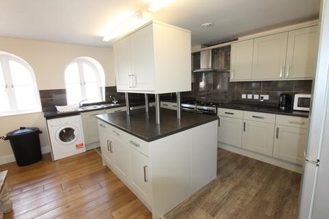10 bedroom apartment to rent, Station House, Old Warwick Road, Leamington Spa, Warwickshire, CV31