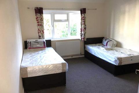 1 bedroom in a flat share to rent - Hayes Street, Bromley, Bromley, Kent