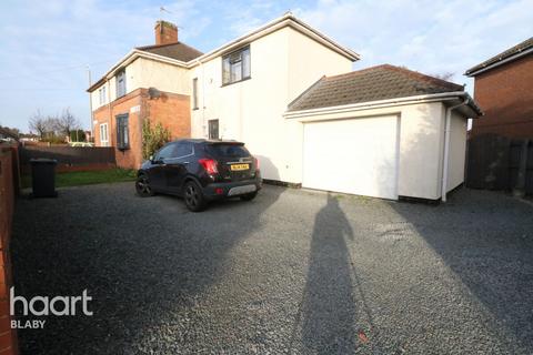4 bedroom semi-detached house for sale, Braunstone Lane, Leicester