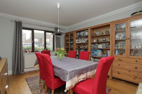 20 Haven Drive, Herne Bay, CT6 6RG