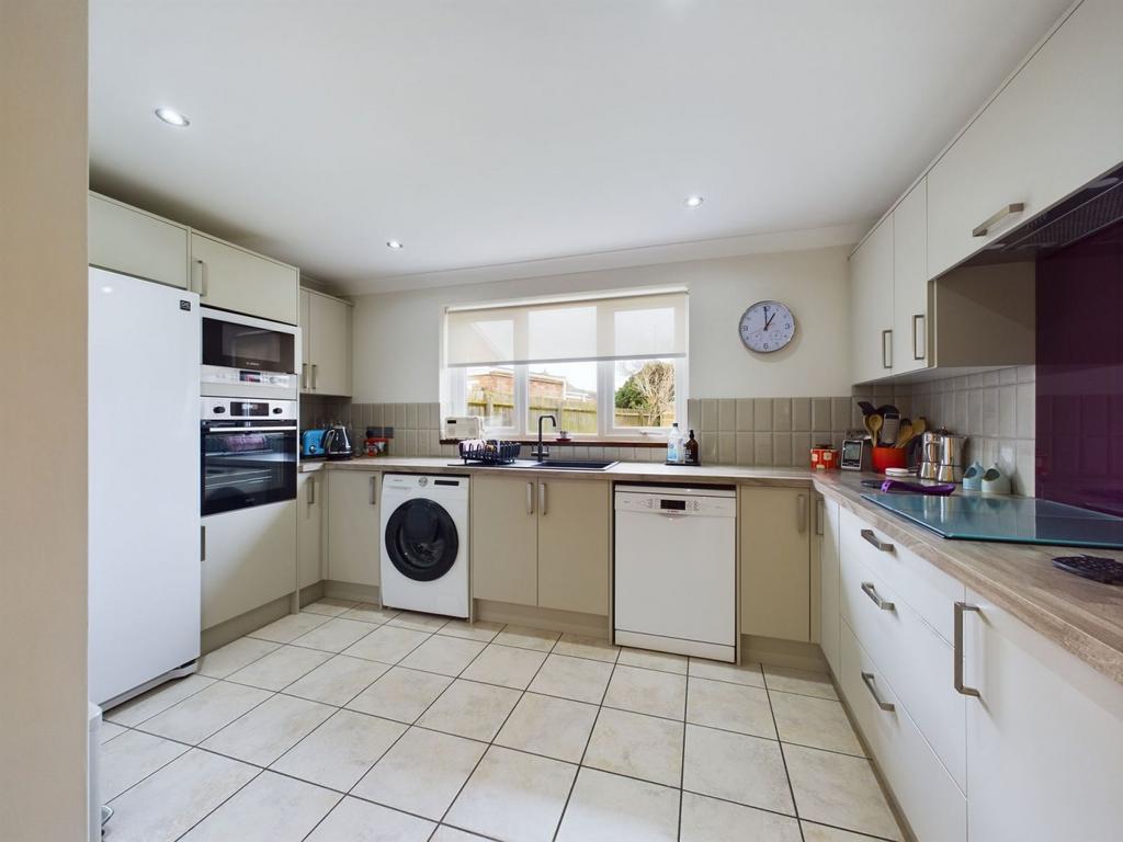 Kitchen/family room