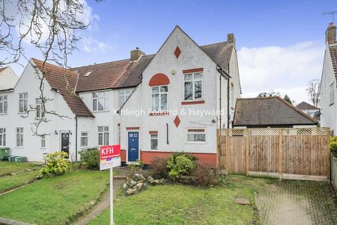 4 bedroom semi-detached house for sale, Avondale Road, Bromley