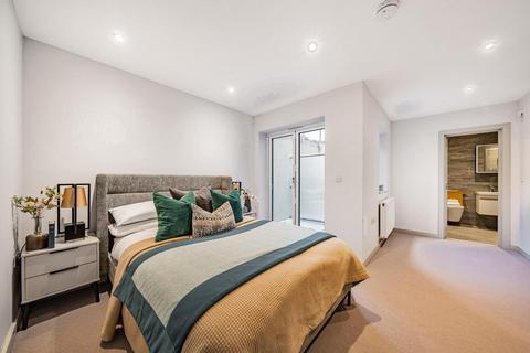 1 bedroom flat for sale - Roskell Road, Putney