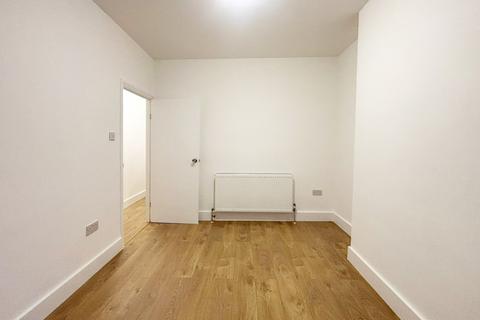 undefined, Claxton Grove,  London, W6
