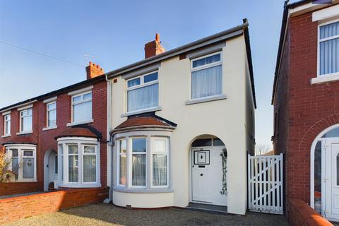 66 Dunelt Road, Blackpool, FY1 6LT