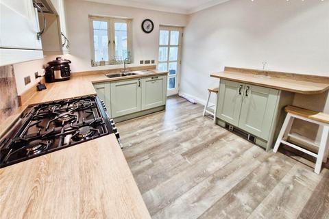 4 bedroom semi-detached house to rent, Folly Lane, Blandford St Mary, Blandford Forum, Dorset, DT11