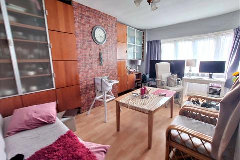 2 bedroom maisonette for sale, Sandow Crescent, Hayes, Greater London, UB3