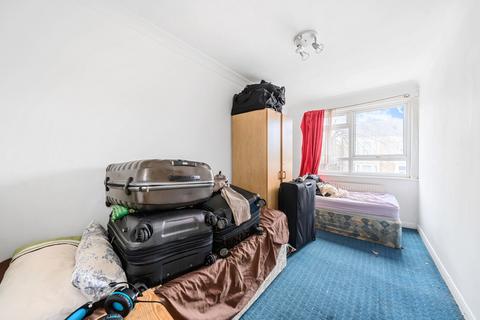2 bedroom apartment for sale, Carnarvon Road, London