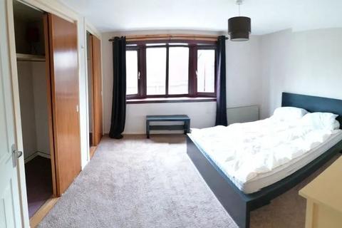 3 bedroom ground floor flat for sale, Leven Walk, Livingston, EH54