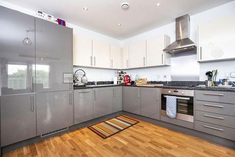 1 bedroom apartment to rent, 90 High Street, London E15