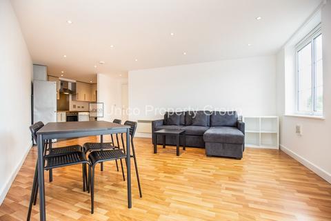 2 bedroom apartment to rent, London E3