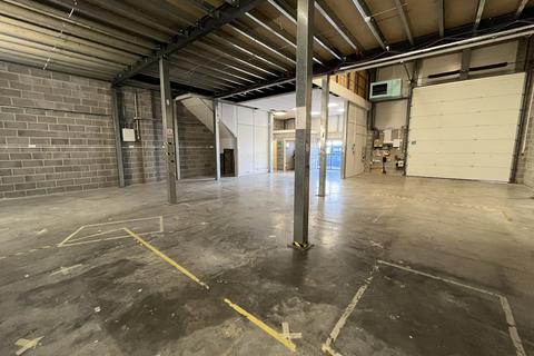 Warehouse to rent, Unit J4, The Fulcrum Centre, Poole, BH12 4NU