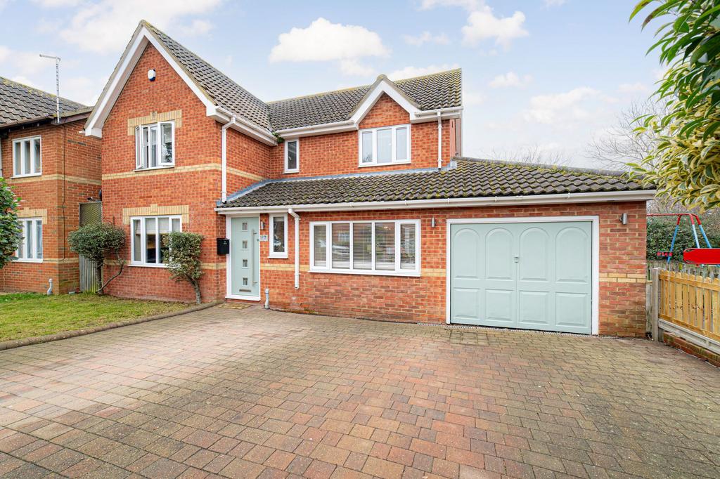 Honeysuckle Way, Herne Bay, CT6 4 bed detached house for sale £550,000