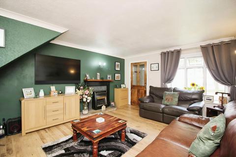 2 bedroom terraced house for sale, Extended to Rear - Wolsey Way, Syston, LE7