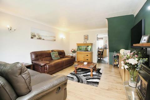 2 bedroom terraced house for sale, Extended to Rear - Wolsey Way, Syston, LE7