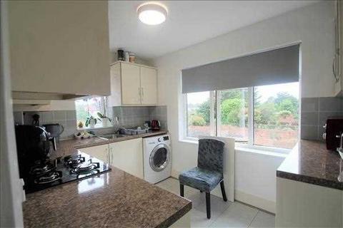 2 bedroom maisonette to rent, The Vale, Feltham