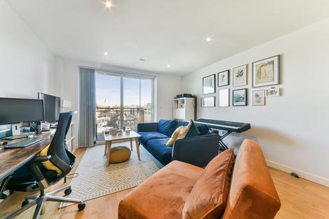 1 bedroom apartment for sale, Station House, Carriage Way, London, SE8