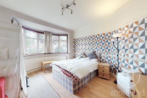3 bedroom semi-detached house for sale, Basing Hill, London NW11