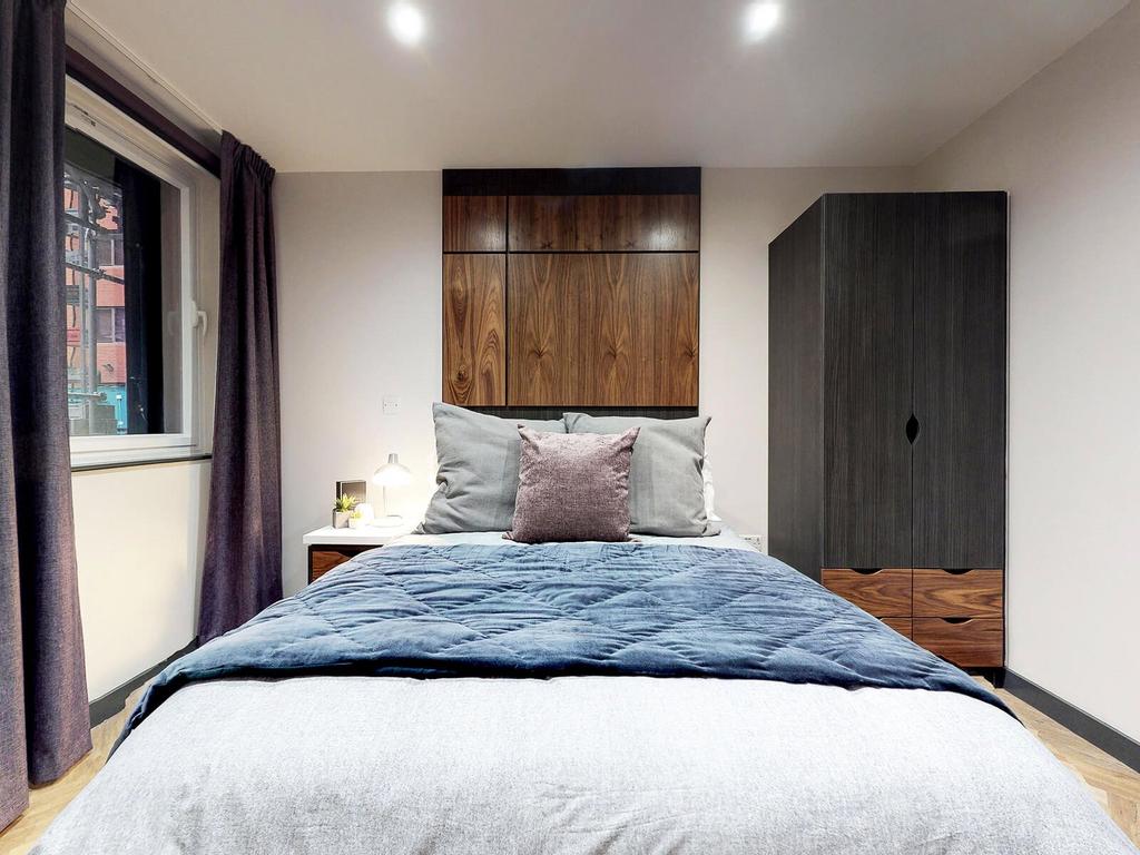 Apartment in Leeds, West Yorkshire - More