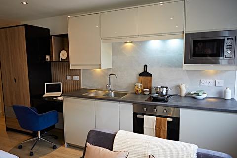 Studio to rent, Apt 14, 113 The Headrow, 113 The Headrow LS1