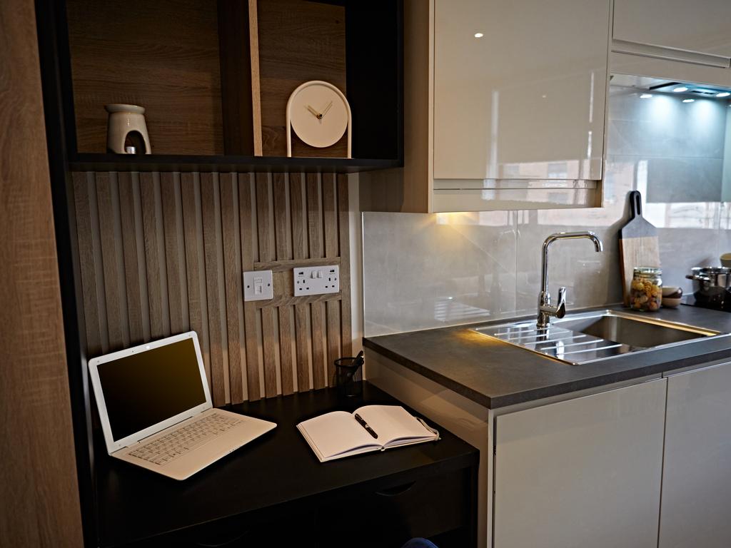 Apartment in Leeds - More