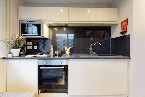 undefined, Apt 40, Live Oasis Belgrave Street LS2