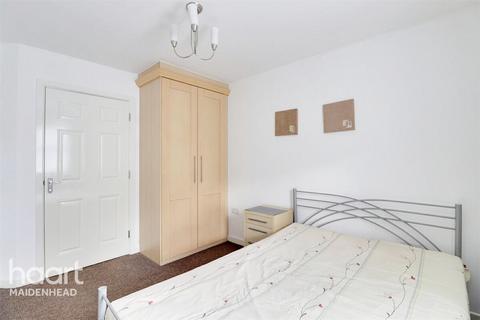 42 Cirrus Drive, Shinfield, Reading, RG2 9FL