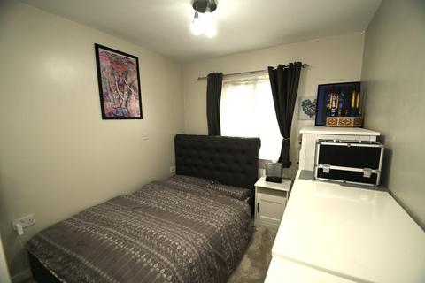 9 Sovereign Heights, Slough, SL3 8PZ