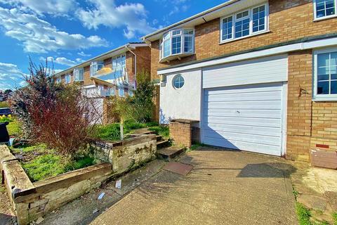 Lynwood, Guildford, Surrey, GU2