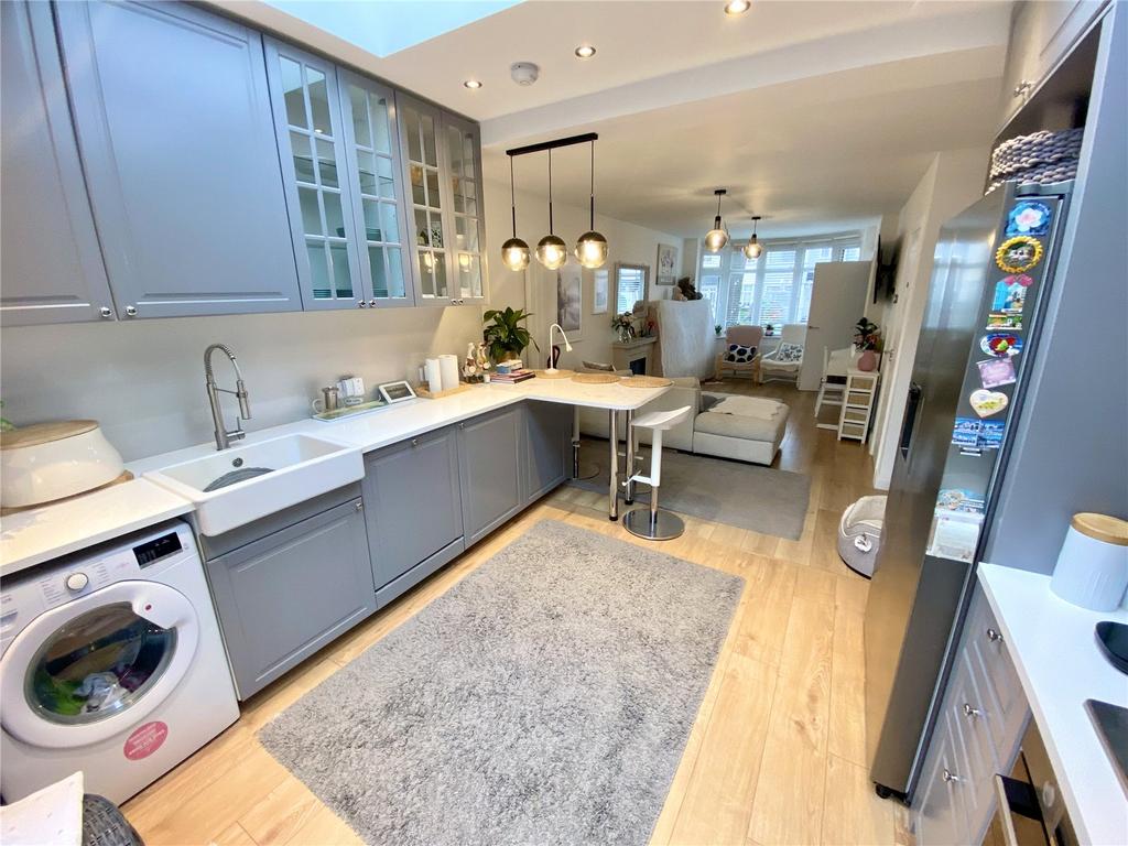 Lyndon Avenue, Sidcup, Kent, DA15 3 bed terraced house for sale £499,995